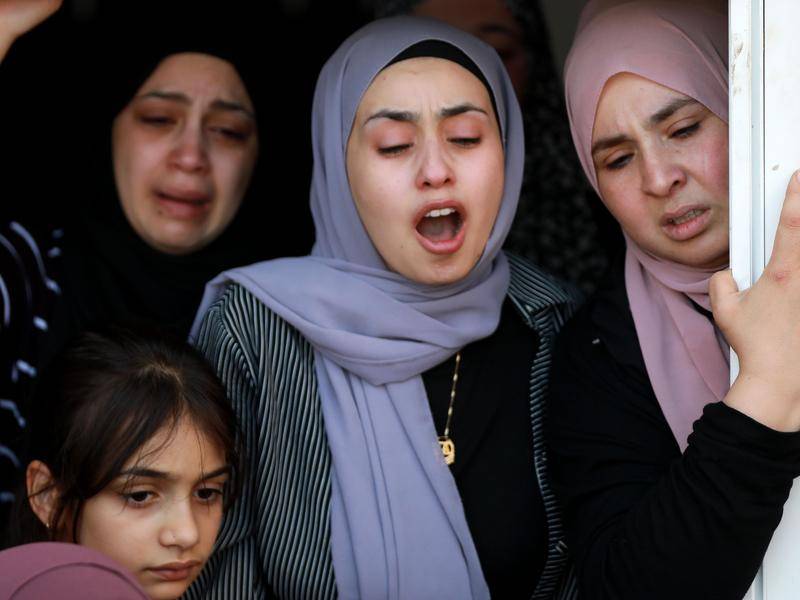 现场直击|巴勒斯坦葬礼上的悲鸣:“我们做错了什么”